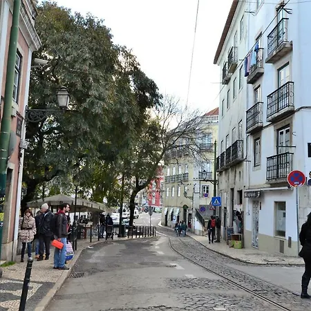 Modern Cozy - Portas Do Sol * Lissabon